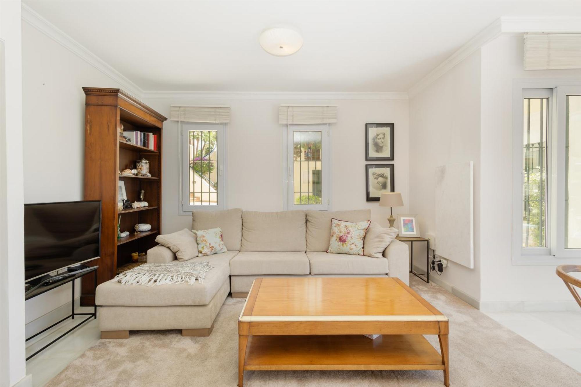 Appartamento Cozy With Terrace And Access To The Beach, In Elviria, East Marbella