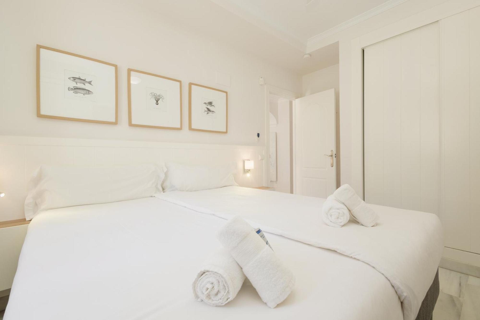 Cozy With Terrace And Access To The Beach, In Elviria, East Apartment Marbella