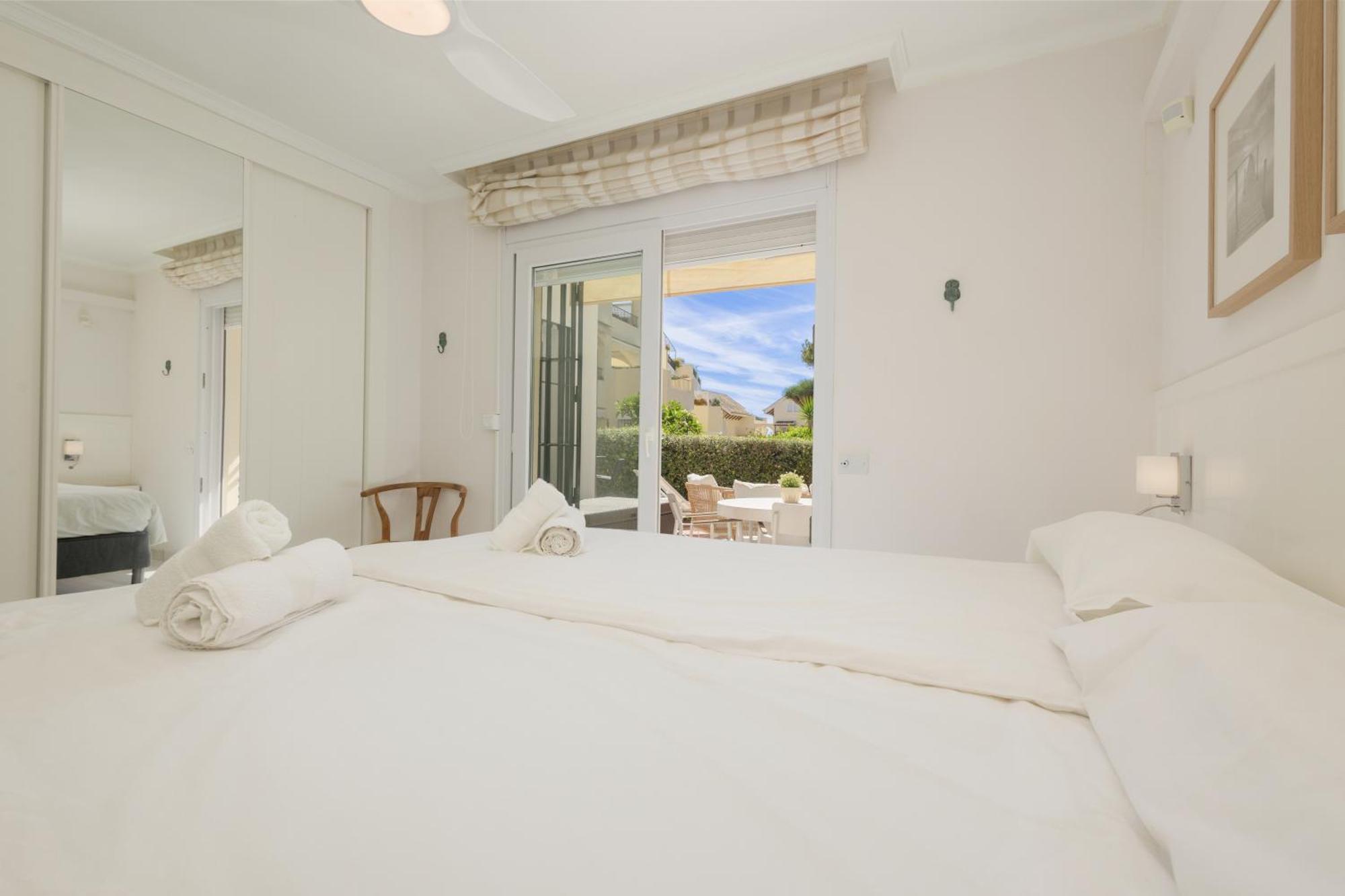 Cozy With Terrace And Access To The Beach, In Elviria, East Apartment Marbella